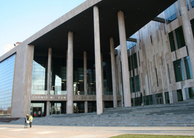 Ludwig Múzeum - Egyensúlyban