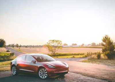 Autóipari vállalkozásoknak nyújtanak segítséget a szellemitulajdon-védelemben